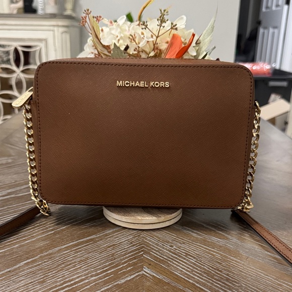 Michael Kors Handbags - Michael Kors Chestnut Crossbody with Gold Chain